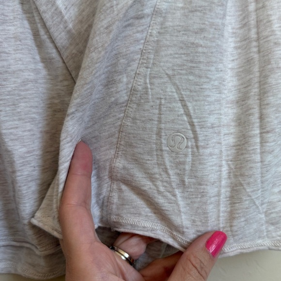 Lululemon To Class Tee Sleeveless Tank Top Women’s Size 6 Oatmeal Heathered - Picture 11 of 13
